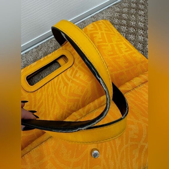 AUTH YELLOW FENDI TOTE!!! - Picture 8 of 14